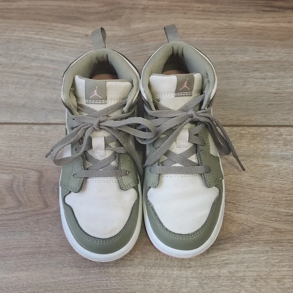 Air Jordan Mid GT Bleached Coral sz 10c - Picture 2 of 8